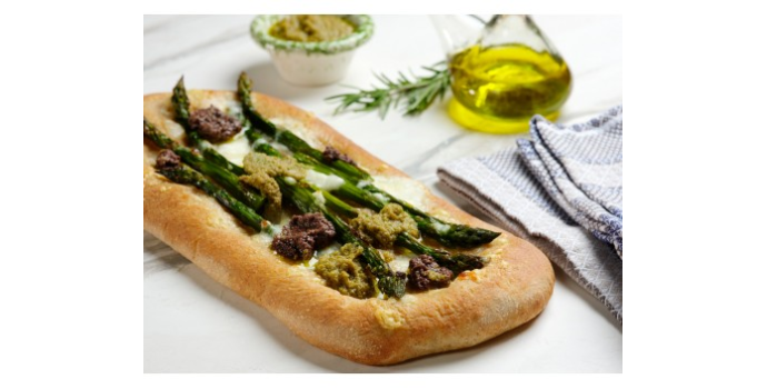 Whole wheat flour pizza with asparagus, provola cheese and black&green olives spread Whole wheat flour pizza with asparagus, provola cheese and black&green olives spread