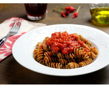 Lentil fusilli with arrabbiata sauce