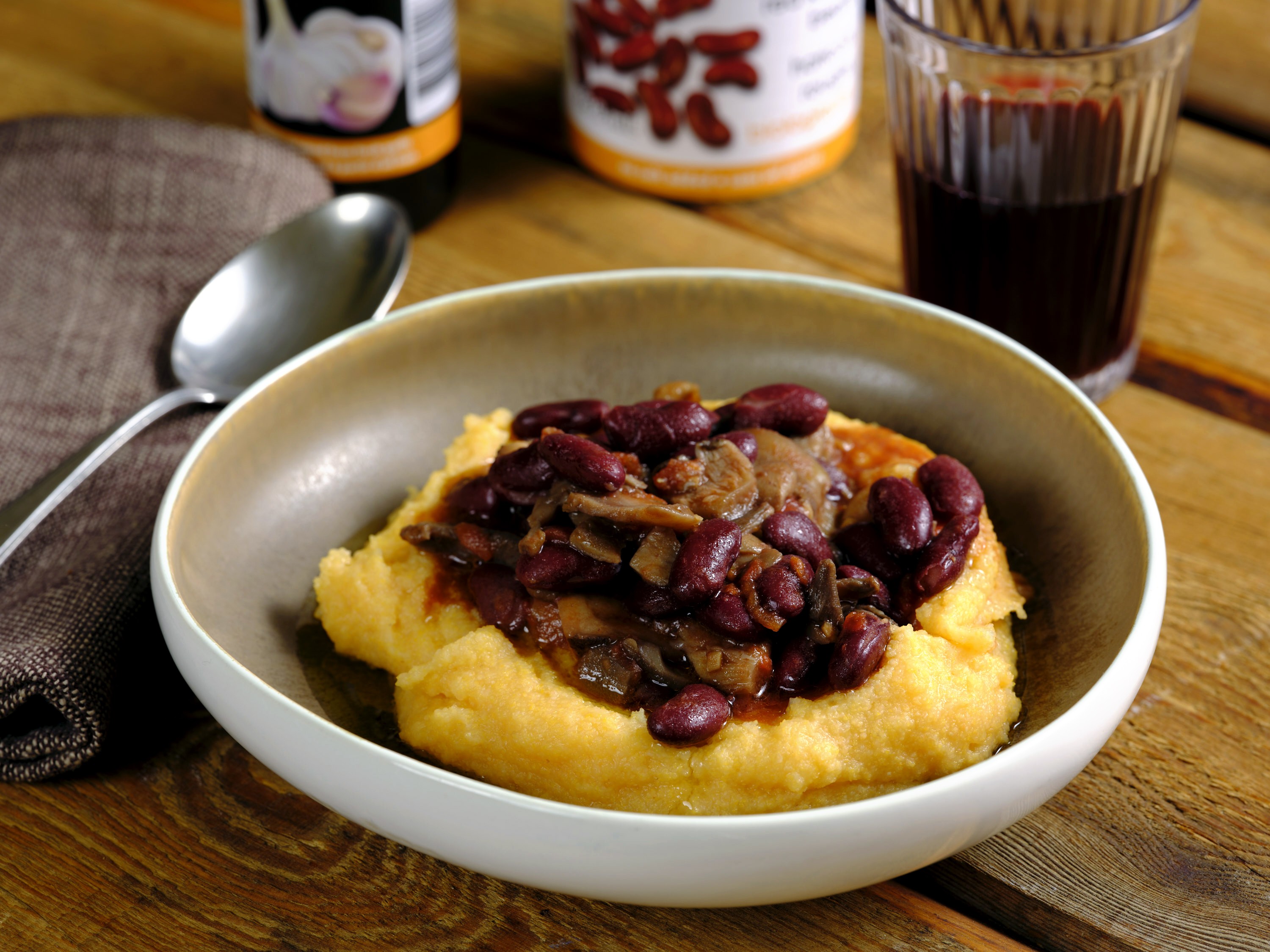 Polenta con fagioli red kidney e funghi