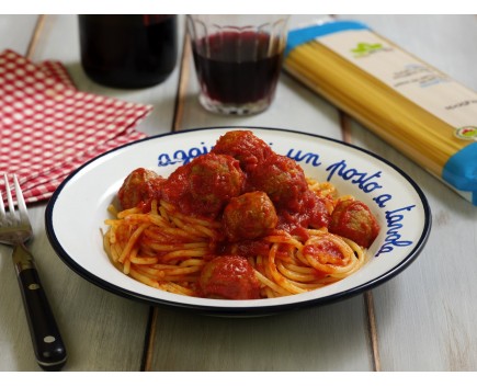 Spaghetti al sugo con polpette